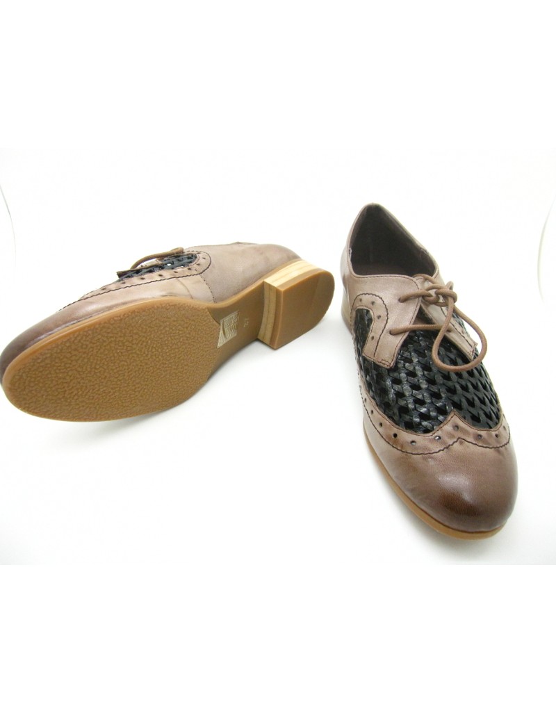 Classic Weaved Design Cowhide Leather Lace Up Ftats