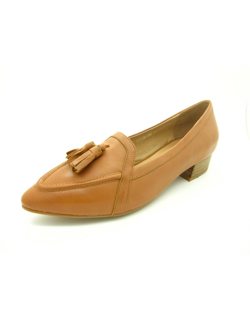 CLASSY Calf Leather Tassel Flats