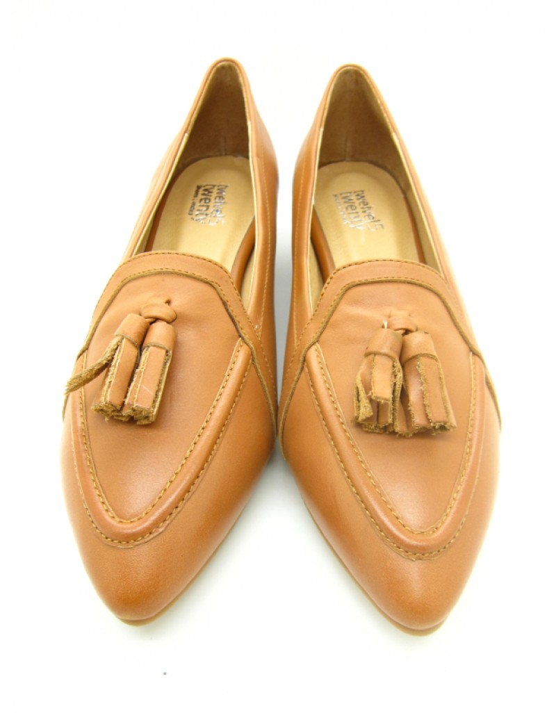 CLASSY Calf Leather Tassel Flats