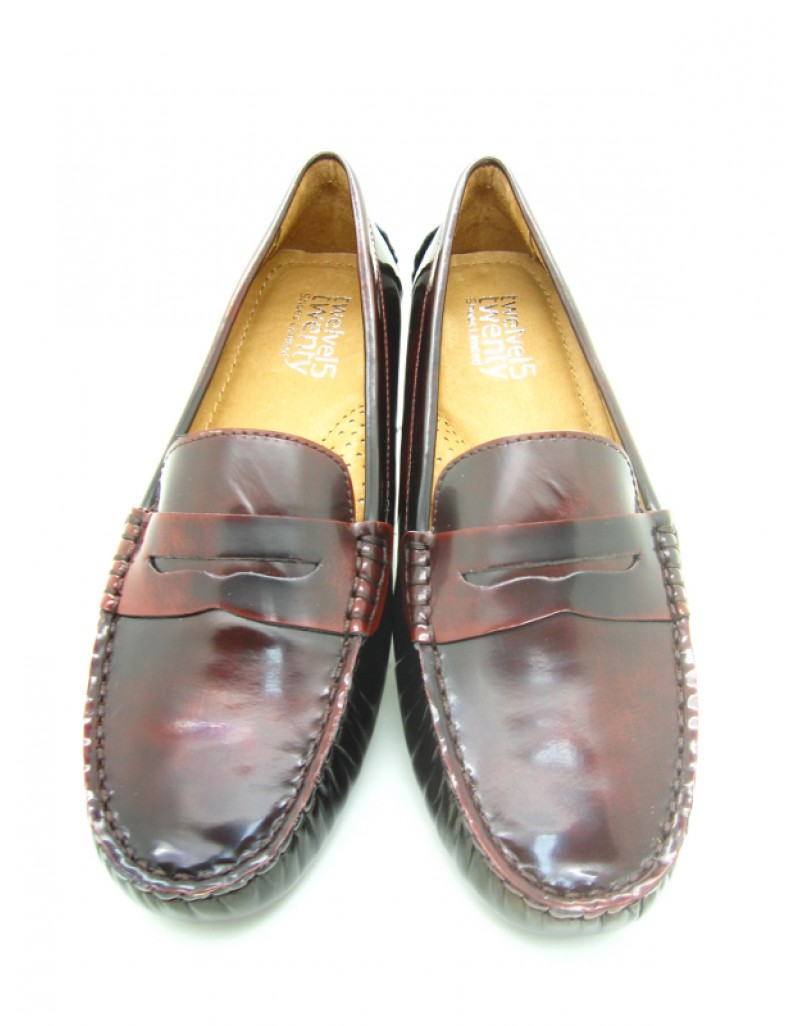 CLASSY Red Patent Leather Loafer