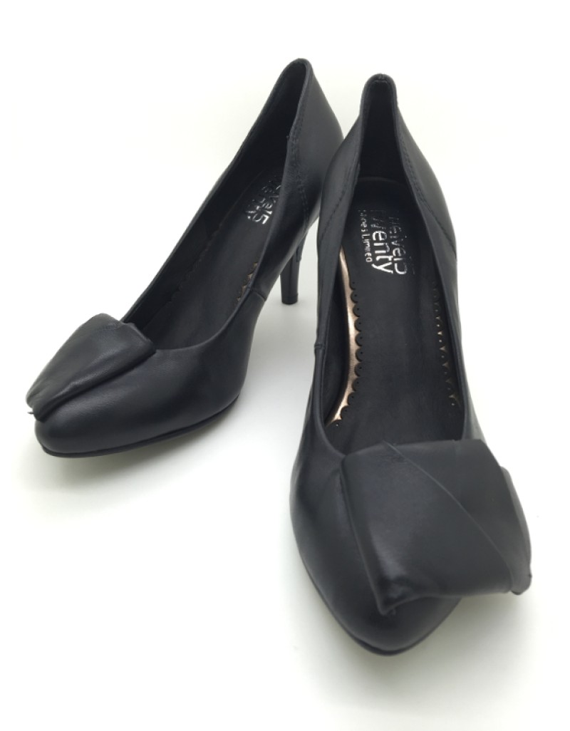 DOLLY Black Lambskin Leather Heels