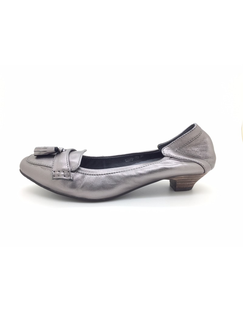 DOLLY Metallic Grey Lambskin Leather Tassel Kitten Heels