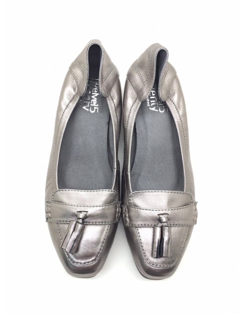 DOLLY Metallic Grey Lambskin Leather Tassel Kitten Heels