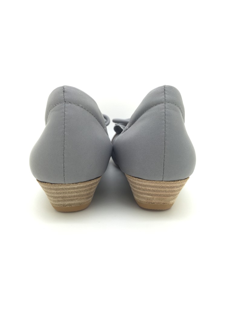 DOLLY Grey Lambskin Leather Ribbon Kitten Heels