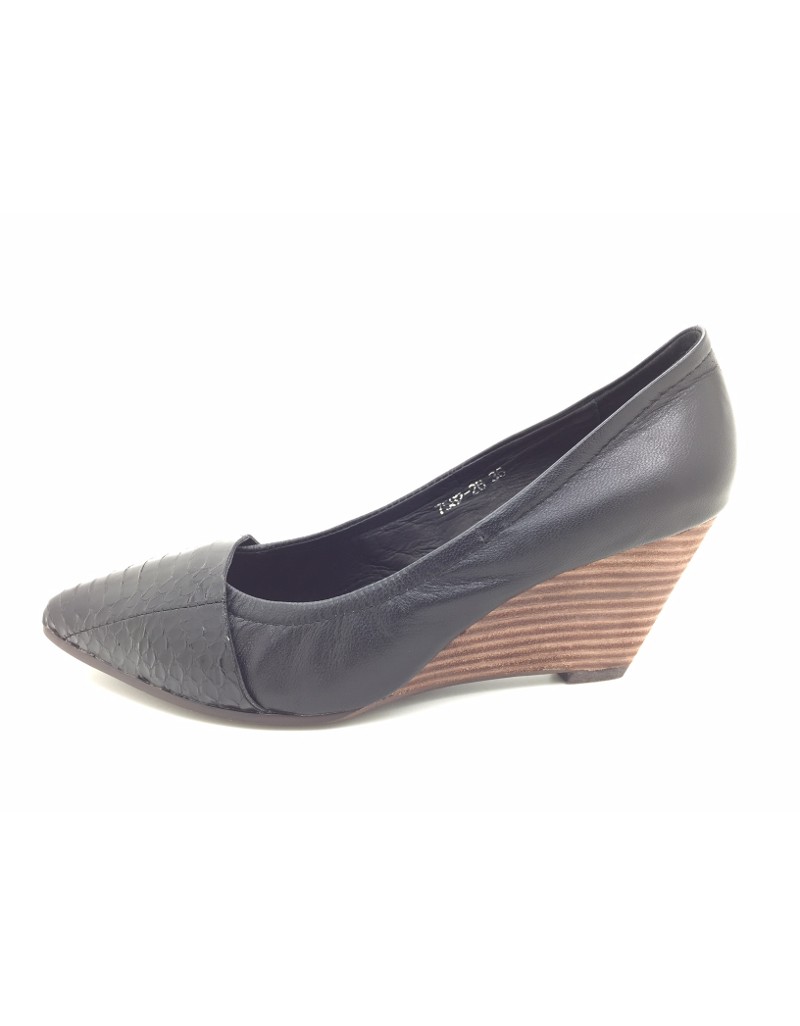 DOLLY Black Lambskin Leather Wedges